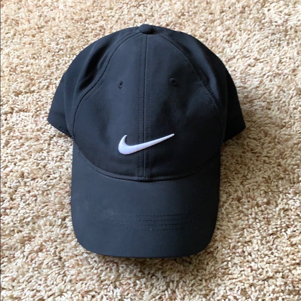 Women’s Nike hat